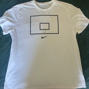 Men’s Nike Dri-fit Basketball Graphic Tshirt